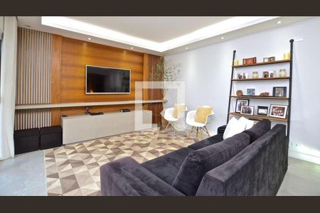 Casa à venda com 3 quartos, 260m² em Cidade São Francisco, São Paulo