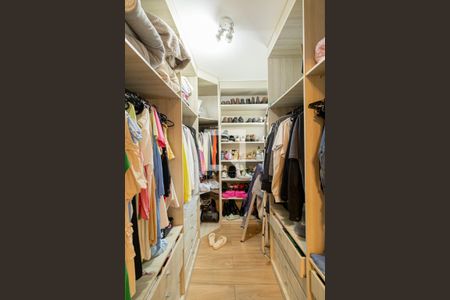 Closet Suíte de casa à venda com 3 quartos, 135m² em Jardim Ponte Rasa, São Paulo