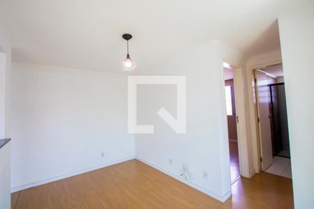 Sala de apartamento para alugar com 2 quartos, 45m² em Parque Sao Vicente, Santo André