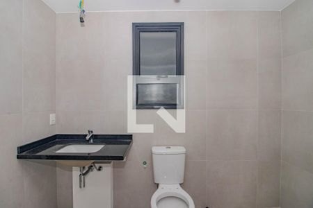 Banheiro de apartamento à venda com 1 quarto, 53m² em Auxiliadora, Porto Alegre