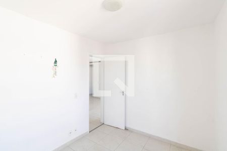 Quarto 1 de apartamento para alugar com 2 quartos, 52m² em Inhoaíba, Rio de Janeiro