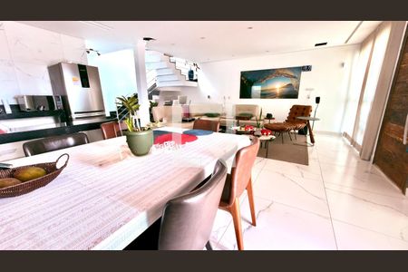 Casa à venda com 4 quartos, 400m² em Flamboyant, Lagoa Santa