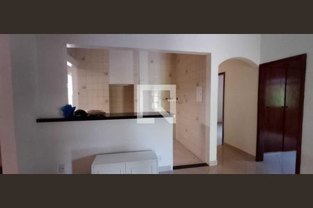 Casa à venda com 4 quartos, 220m² em Ouro Preto, Belo Horizonte