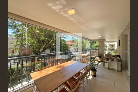 Varanda de apartamento para alugar com 4 quartos, 185m² em Santo Amaro, São Paulo