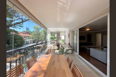 Varanda de apartamento para alugar com 4 quartos, 185m² em Santo Amaro, São Paulo