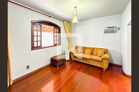 Casa à venda com 3 quartos, 181m² em Santa Amelia, Belo Horizonte