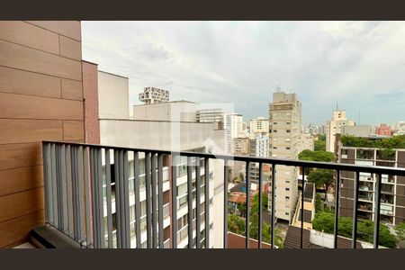 Varanda de kitnet/studio à venda com 1 quarto, 25m² em Pinheiros, São Paulo