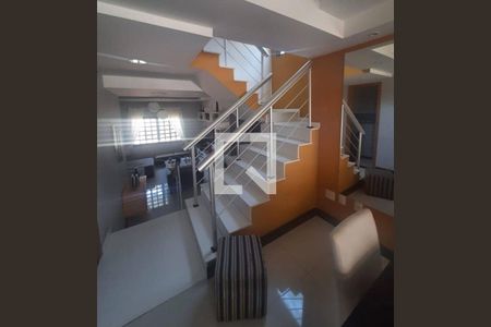 Sala de casa de condomínio à venda com 3 quartos, 310m² em Taquara, Rio de Janeiro