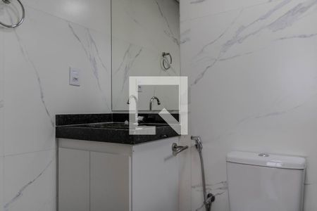 Banheiro da Suíte de apartamento para alugar com 3 quartos, 70m² em Salgado Filho, Belo Horizonte