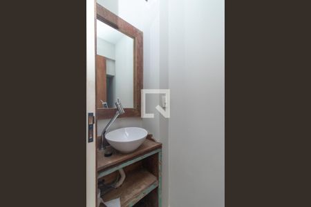 Lavabo de casa para alugar com 2 quartos, 110m² em Ipanema, Porto Alegre