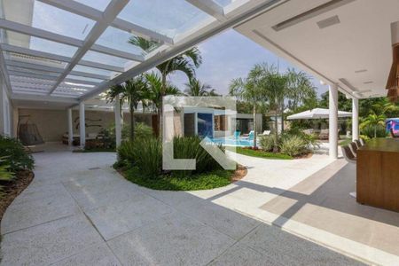 Casa à venda com 4 quartos, 900m² em Barra da Tijuca, Rio de Janeiro