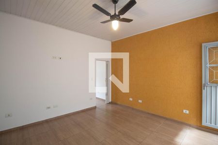 Sala de casa para alugar com 4 quartos, 135m² em Vila Leonor, São Paulo