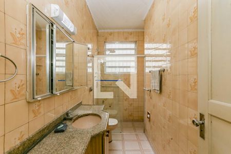 Banheiro Social de casa para alugar com 3 quartos, 167m² em Vila Brasilio Machado, São Paulo