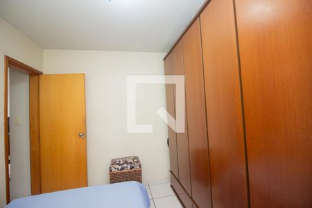 Quarto 1 de apartamento à venda com 2 quartos, 50m² em Centro, Contagem