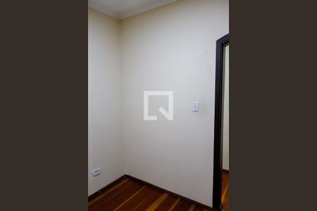 Quarto 2 de casa à venda com 3 quartos, 180m² em São Pedro, Osasco