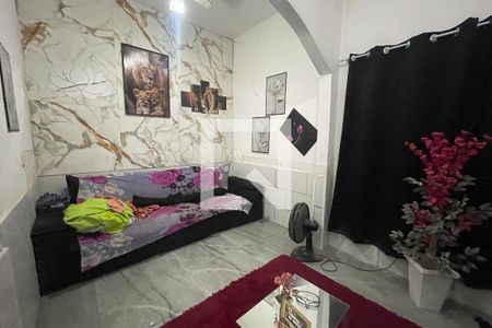 Sala de casa para alugar com 6 quartos, 180m² em Santo Antonio, Duque de Caxias