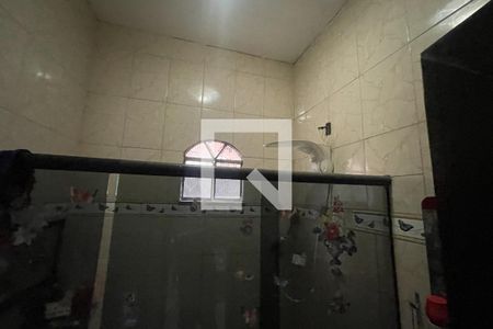 Banheiro de casa para alugar com 6 quartos, 180m² em Santo Antonio, Duque de Caxias