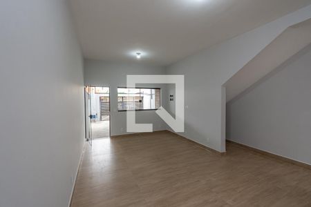 Sala de Estar/Jantar de casa para alugar com 2 quartos, 75m² em Vila Real, Hortolândia