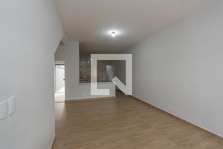 Sala de Estar/Jantar de casa para alugar com 2 quartos, 75m² em Vila Real, Hortolândia