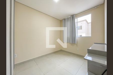 Quarto 2 de apartamento à venda com 2 quartos, 45m² em Jardim Boa Vista, Osasco
