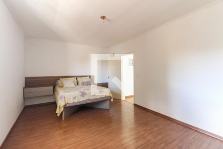 Suíte 1 de casa para alugar com 4 quartos, 451m² em Vila Curuçá Velha, São Paulo