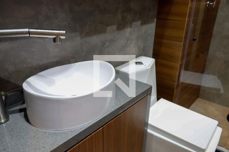 Banheiro de kitnet/studio à venda com 1 quarto, 26m² em Bonfim, Osasco