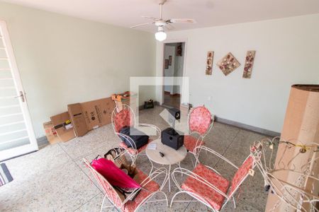 SALA DE ESTAR de casa para alugar com 3 quartos, 300m² em Taquaral, Campinas