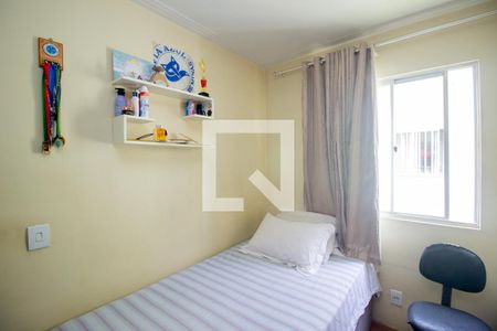 Quarto 1 de apartamento à venda com 2 quartos, 44m² em Chácaras Califórnia, Contagem