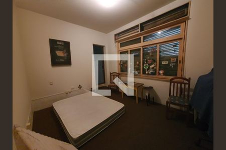 Quarto 3 de casa para alugar com 3 quartos, 300m² em Jardim Lindóia, Porto Alegre