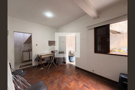 Quarto e sala casa 1 de casa à venda com 4 quartos, 187m² em Parque Jaçatuba, Santo André