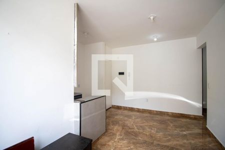 Apartamento para alugar com 2 quartos, 52m² em Jardim Santa Rosa, Taboão da Serra