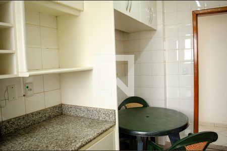 Apartamento para alugar com 4 quartos, 121m² em Nova Suiça, Goiânia