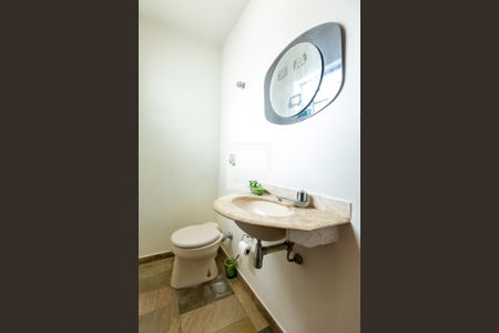 Casa à venda com 3 quartos, 332m² em Vila Nogueira, Campinas