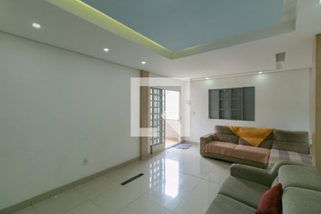 Sala de casa à venda com 3 quartos, 364m² em Juliana, Belo Horizonte