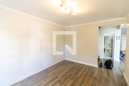 Sala de casa de condomínio à venda com 3 quartos, 190m² em Guarujá, Porto Alegre