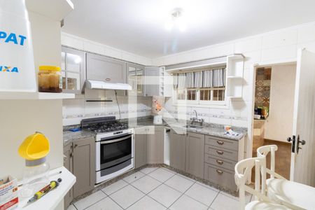 Cozinha de casa de condomínio à venda com 3 quartos, 190m² em Guarujá, Porto Alegre