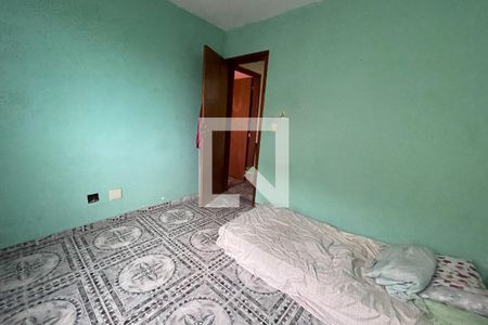 Quarto de apartamento para alugar com 2 quartos, 54m² em Vila Oito de Maio, Duque de Caxias