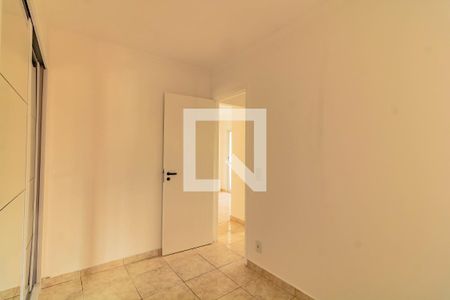 Quarto 1 de apartamento para alugar com 2 quartos, 55m² em Vila Guarani, São Paulo