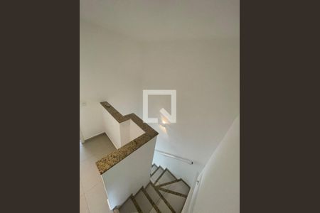 Escada de casa de condomínio à venda com 2 quartos, 135m² em Tijuca, Rio de Janeiro