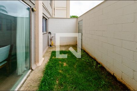 Área privativa de apartamento para alugar com 2 quartos, 59m² em João Pinheiro, Belo Horizonte