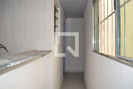 Corredor de casa para alugar com 2 quartos, 36m² em Vila Carrão, São Paulo