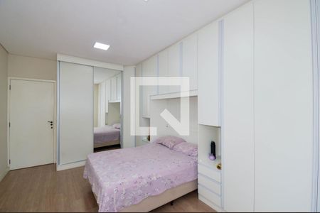 Casa à venda com 3 quartos, 130m² em Jardim Silvia, Guarulhos