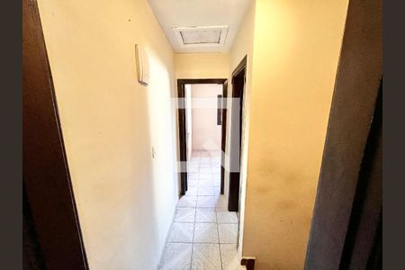 Corredor de casa à venda com 3 quartos, 92m² em Vila Dionisia, São Paulo