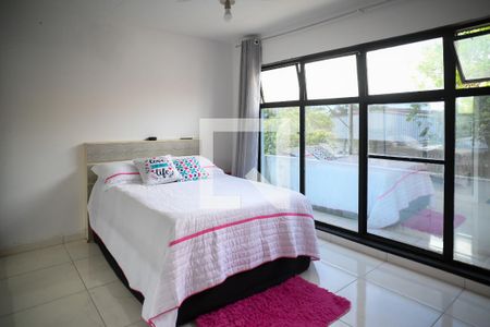 Quarto 1 de casa para alugar com 2 quartos, 200m² em Vila Liviero, São Paulo