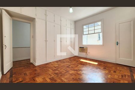 Quarto Suíte de casa para alugar com 3 quartos, 250m² em Boqueirão, Santos