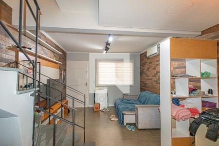 Sala de casa de condomínio para alugar com 2 quartos, 80m² em Rio Branco, Canoas