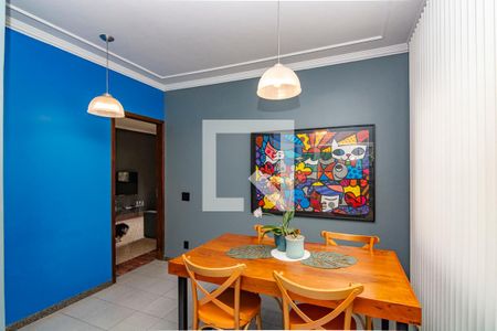 Sala 2 de casa à venda com 3 quartos, 194m² em Nova Gameleira, Belo Horizonte