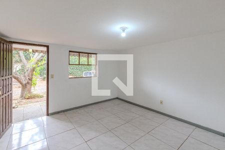 Sala/Cozinha de casa para alugar com 1 quarto, 47m² em Santo Antônio, Porto Alegre