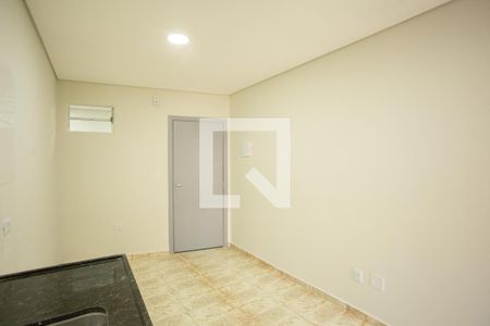 SALA E COZINHA de apartamento para alugar com 1 quarto, 25m² em Vila Amélia, São Paulo