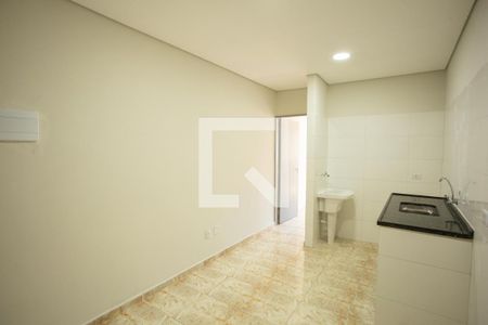 SALA E COZINHA de apartamento para alugar com 1 quarto, 25m² em Vila Amélia, São Paulo